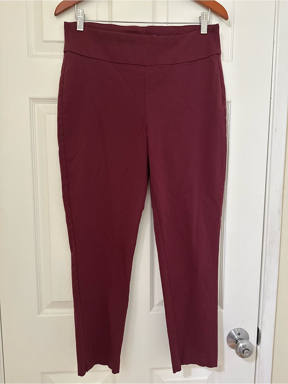 Harve Benard Burgundy Pull-On Stretch Slim Ankle Pants Size 14 $65 MSRP WorkWear